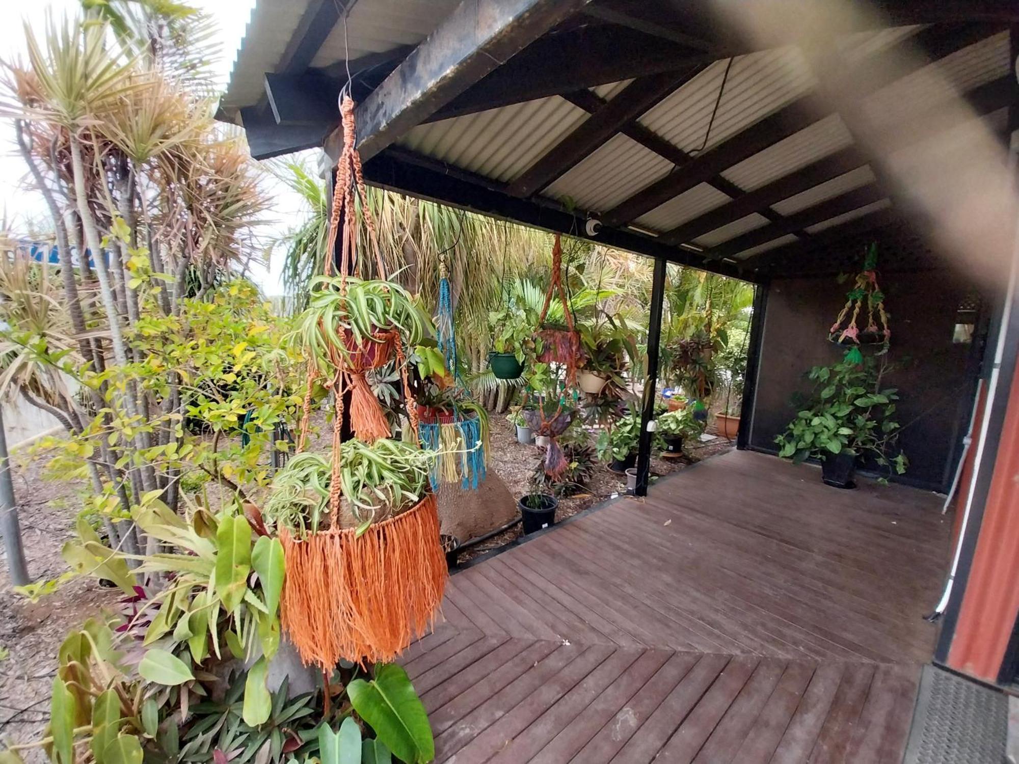 Carnarvon Central Apartments Bagian luar foto