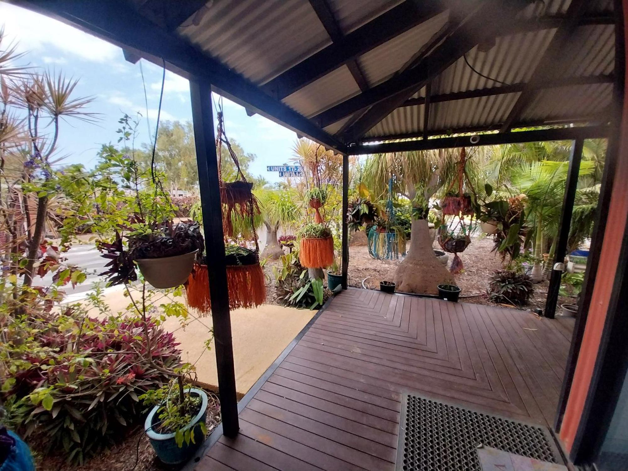 Carnarvon Central Apartments Bagian luar foto